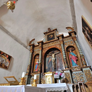 Villanova Monteleone, chiesa di Santa Rughe. Altare. (foto Ivo Piras)